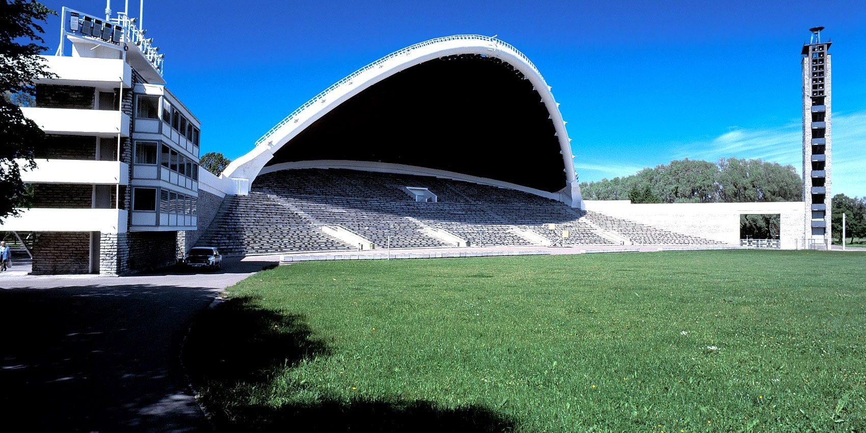 Певческое поле